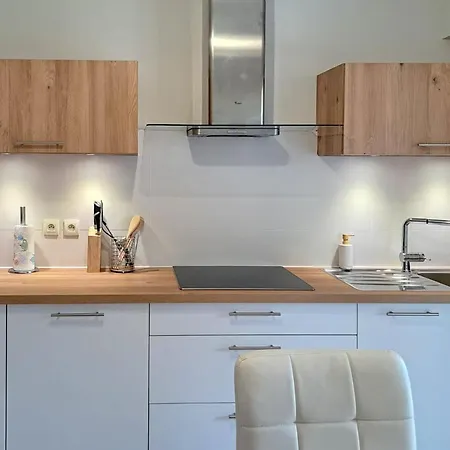 Modern House's - Swimming Pools Ac And Garage - Benakey Cannes