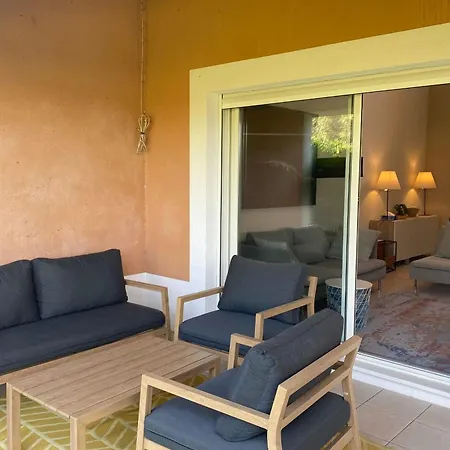 Modern House's - Swimming Pools Ac And Garage - Benakey *