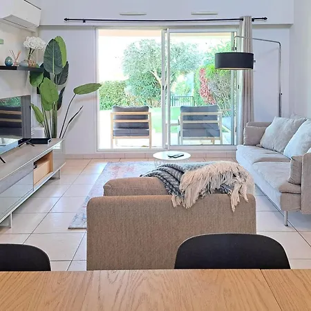 Modern House's - Swimming Pools Ac And Garage - Benakey Semesterbostad